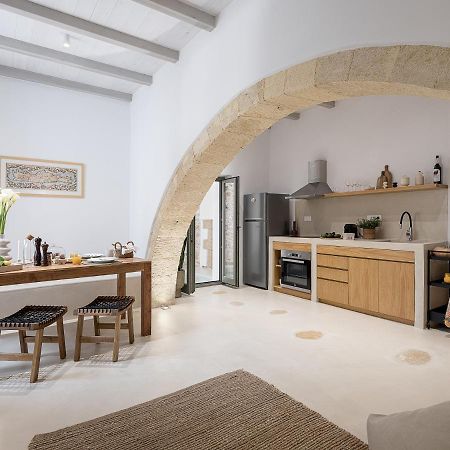 Appartement Lithos Retreat à Kolymbari Extérieur photo